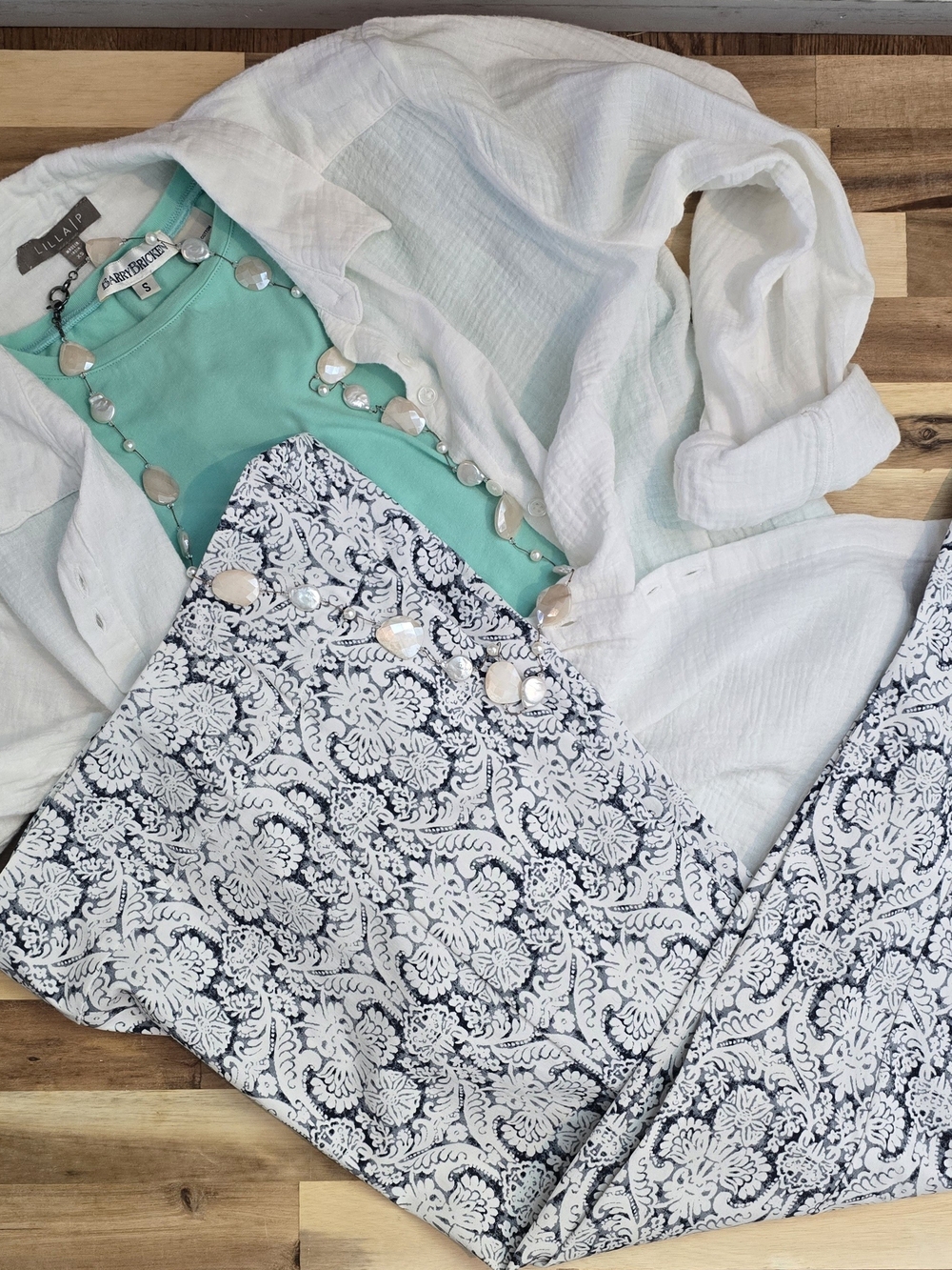 Elliott Lauren Light Grey and White Floral Print Pull On Pant